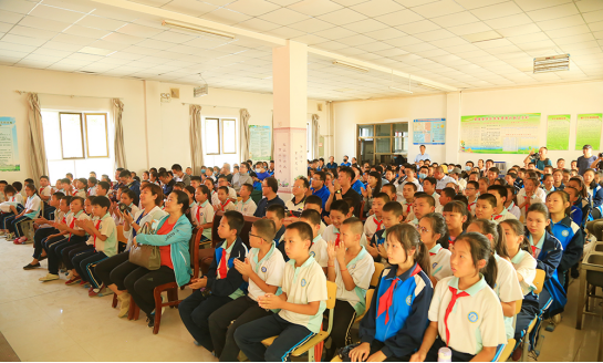 ayx爱游戏铝业携手优采商学院开启敦煌助学