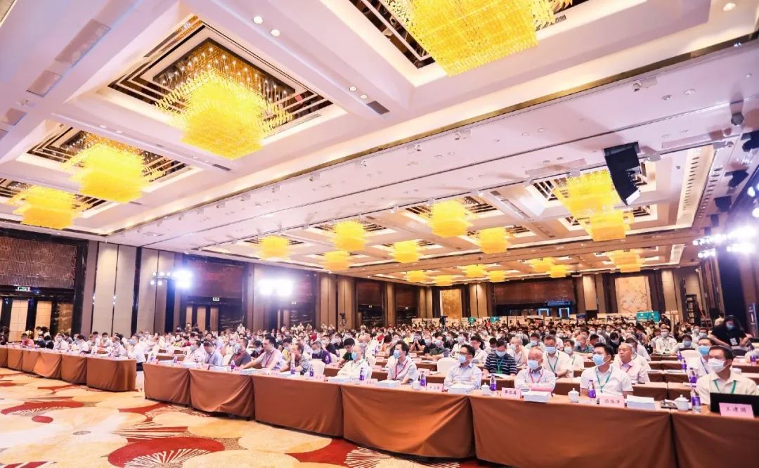 2020年中国铝加工工业年度大会终结，，潘伟深董事长任“铝挤压分论坛主席”促工业新生态